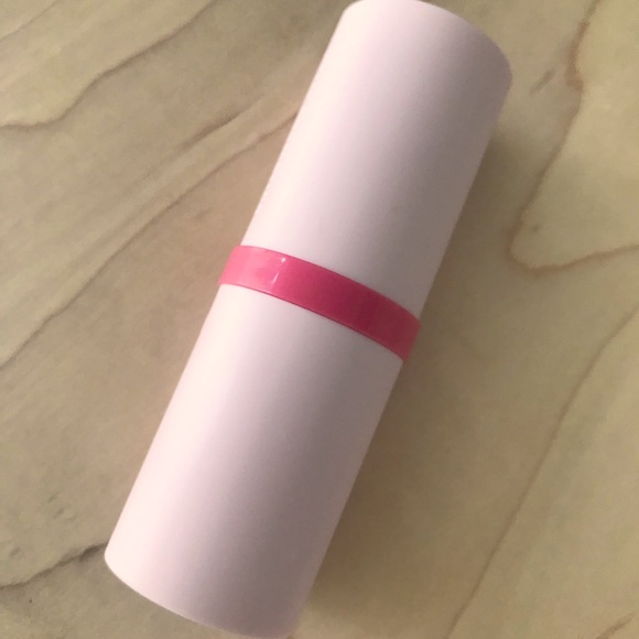 Kylie Cosmetics Breakfast in Bed Powder Blush Stick - Picture 6 of 8